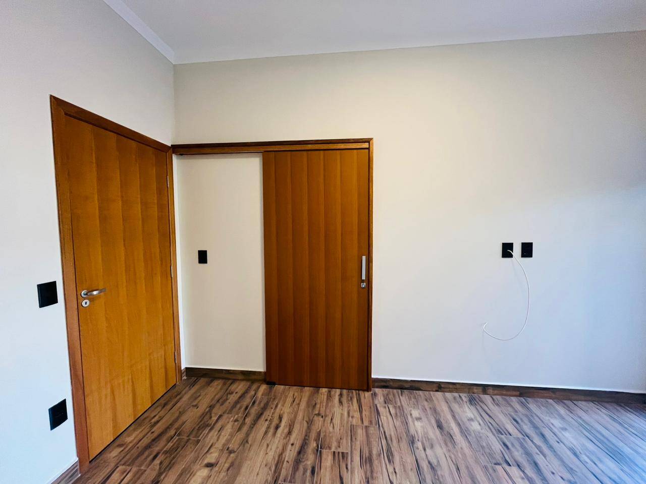 Casa à venda com 3 quartos, 200m² - Foto 14