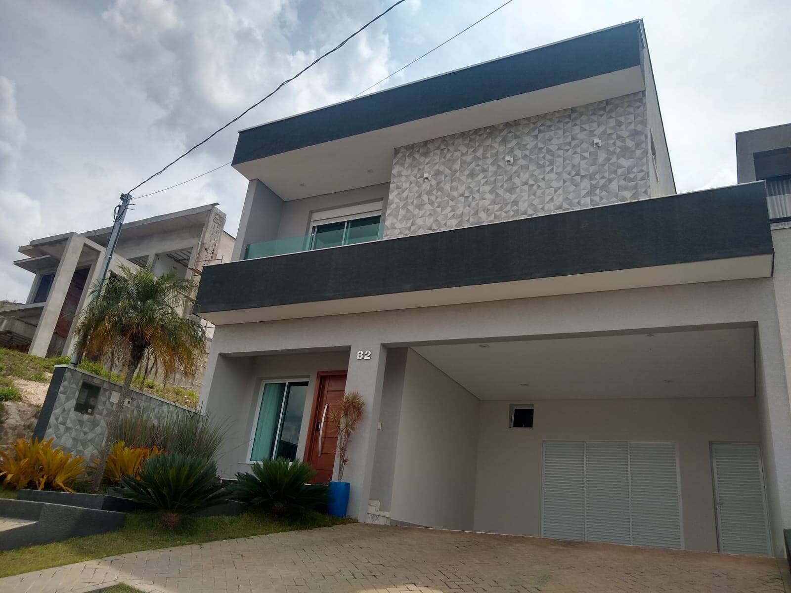 Casa à venda com 3 quartos, 260m² - Foto 2