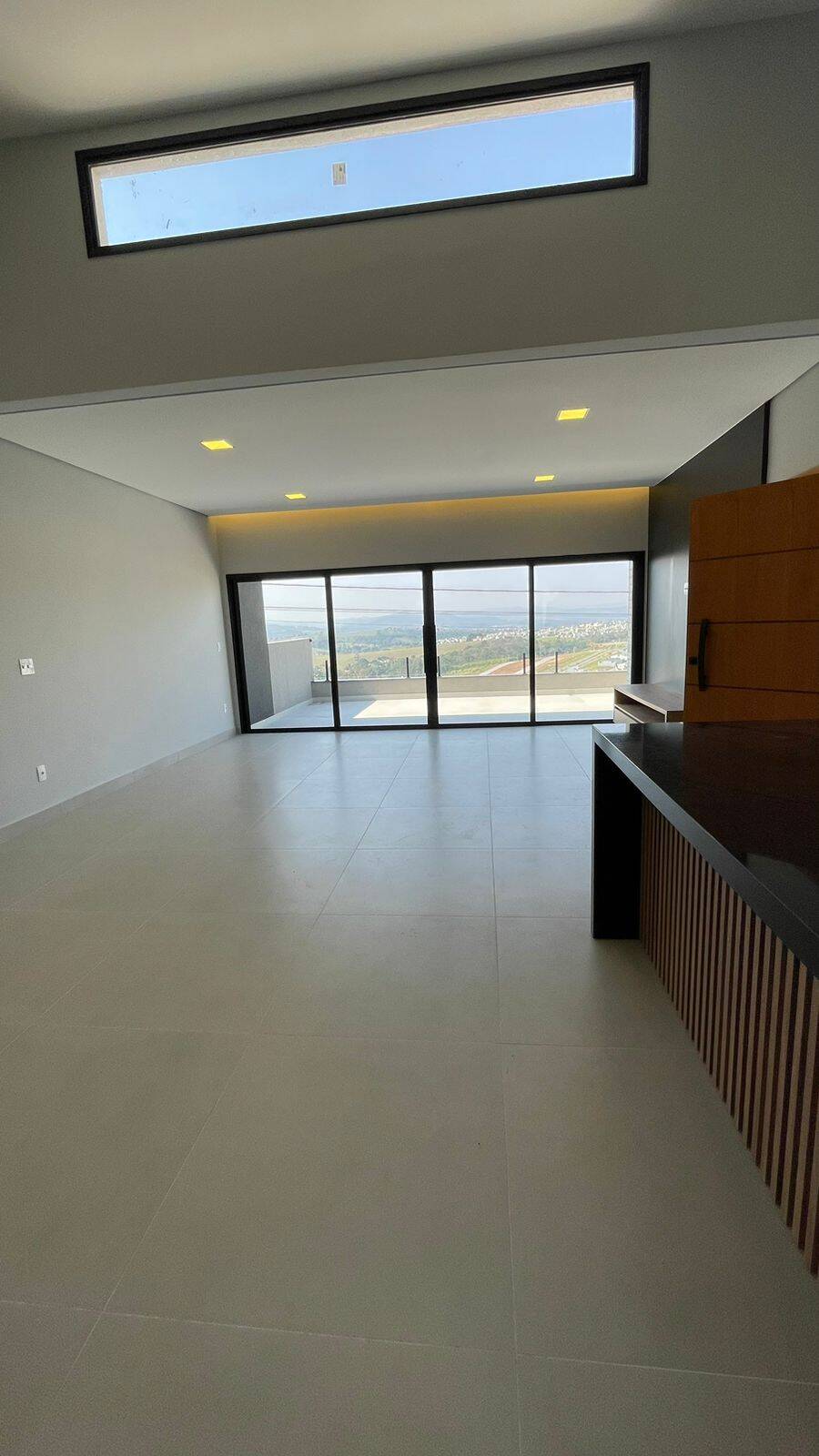 Casa à venda com 3 quartos, 166m² - Foto 4