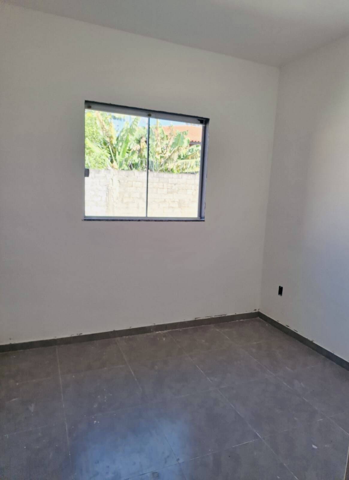 Casa à venda com 2 quartos, 60m² - Foto 3