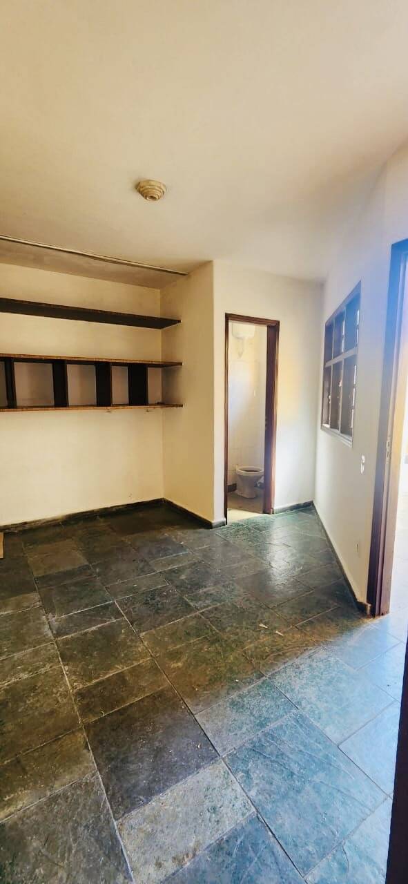 Casa à venda com 3 quartos, 250m² - Foto 7