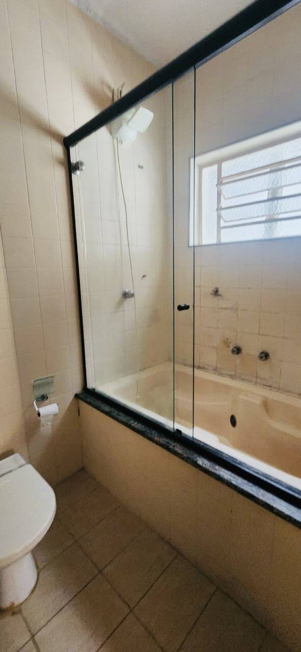 Casa à venda com 3 quartos, 250m² - Foto 8