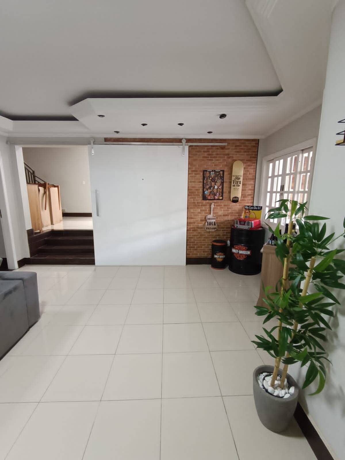 Casa à venda com 3 quartos, 139m² - Foto 4