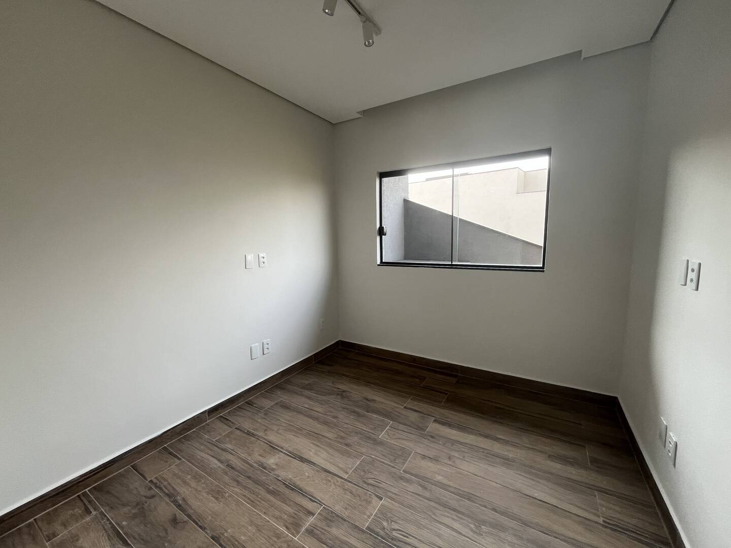 Casa à venda com 3 quartos, 120m² - Foto 14