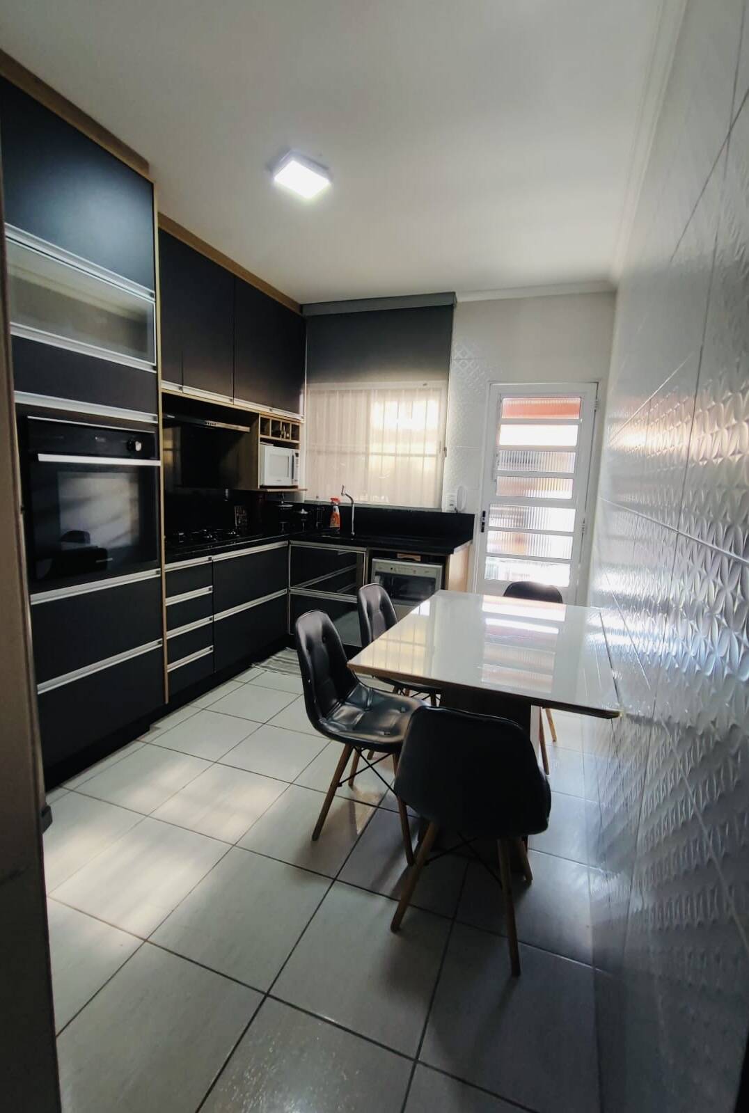 Casa à venda com 2 quartos, 68m² - Foto 8