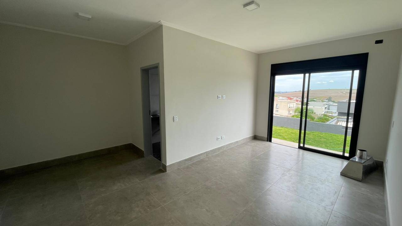 Casa à venda com 3 quartos, 217m² - Foto 8