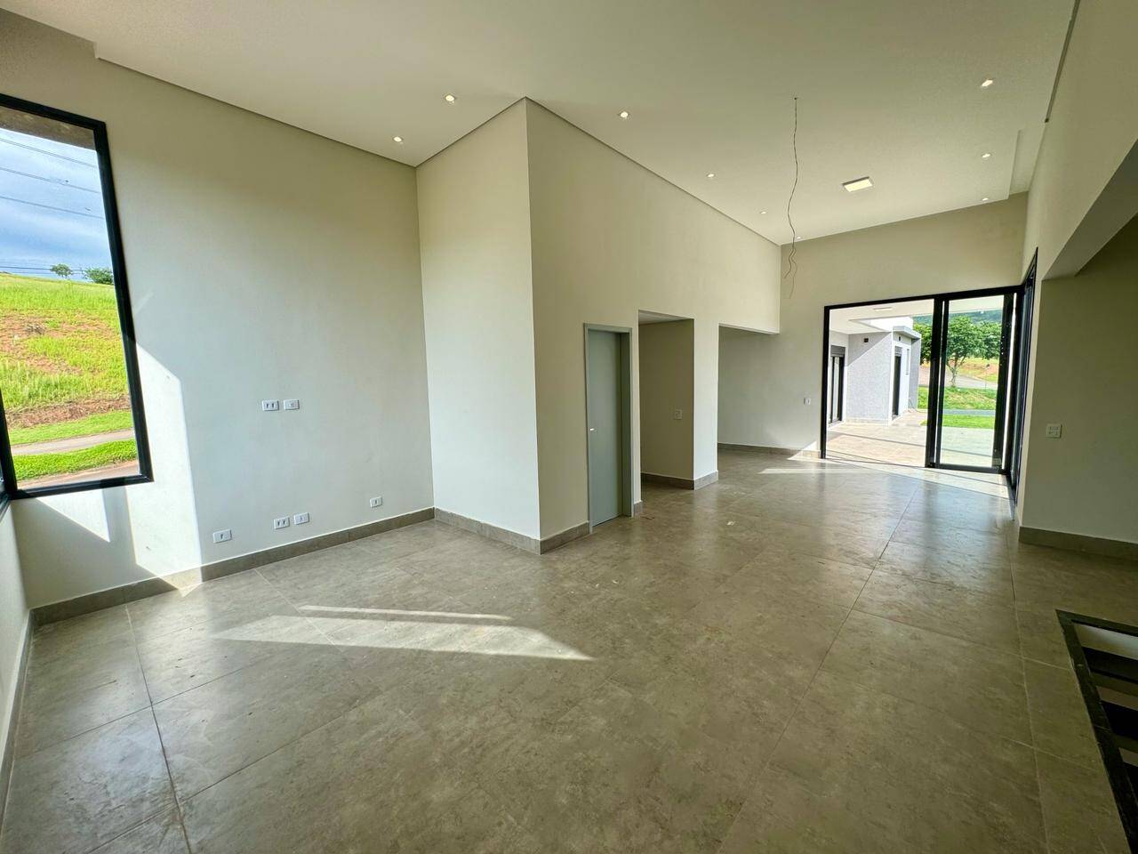 Casa à venda com 3 quartos, 217m² - Foto 12