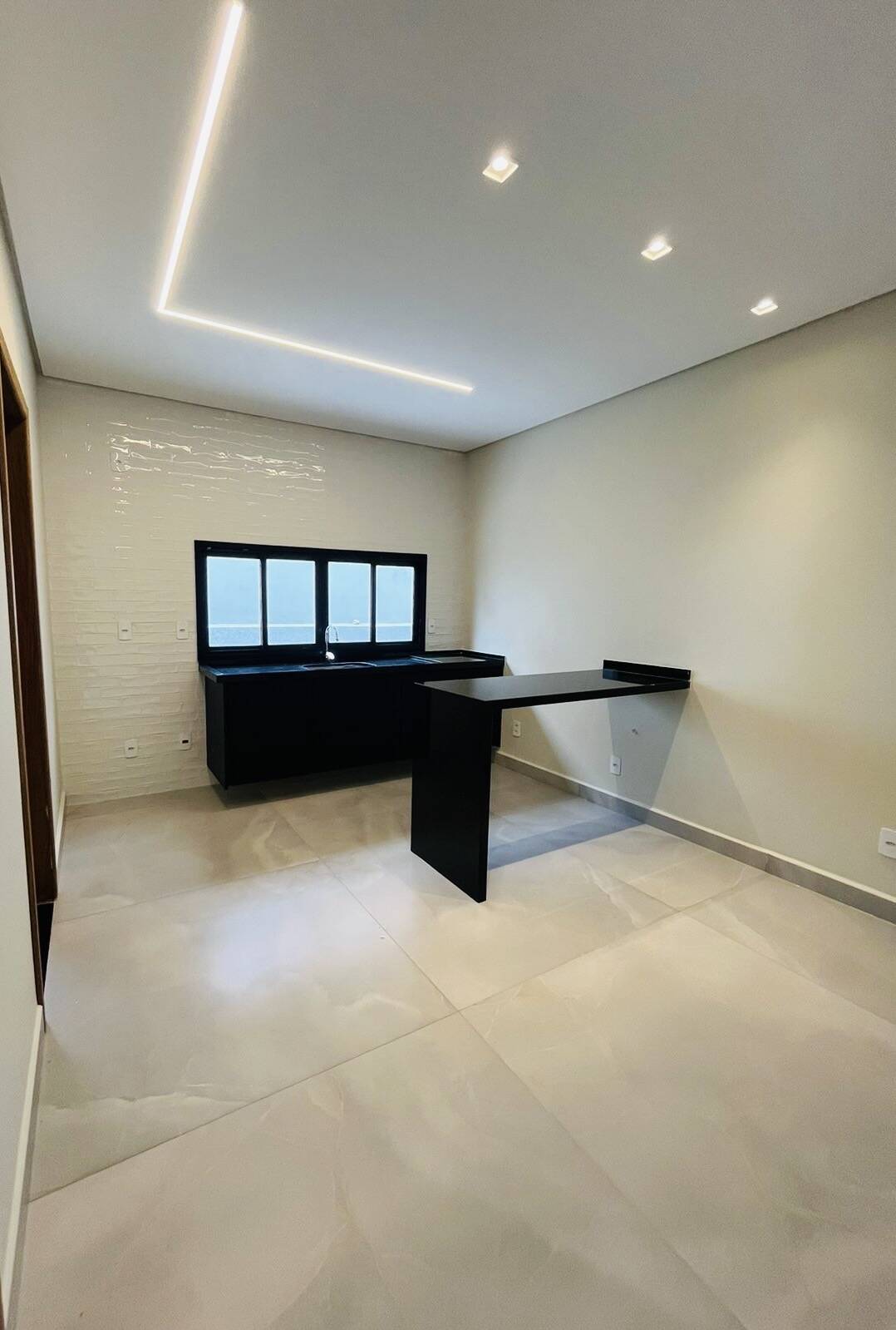 Casa à venda com 3 quartos, 200m² - Foto 5