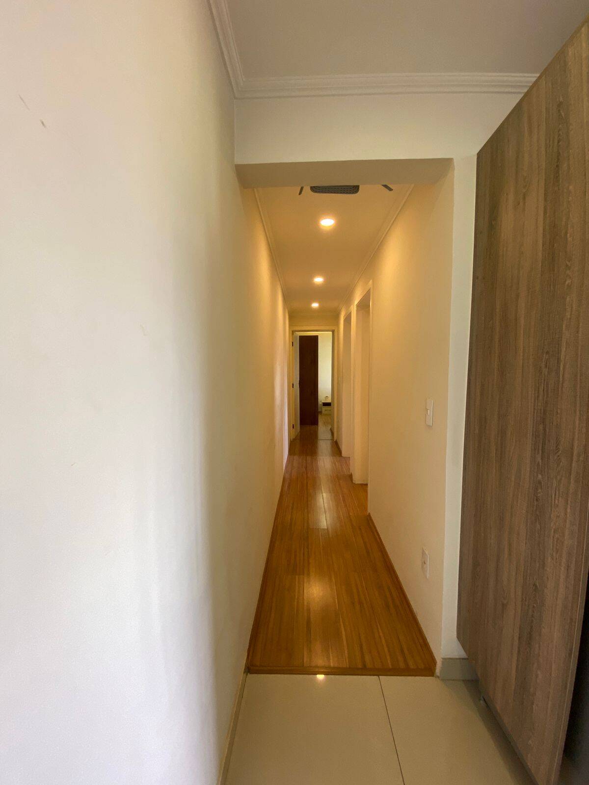 Apartamento à venda com 2 quartos, 56m² - Foto 11